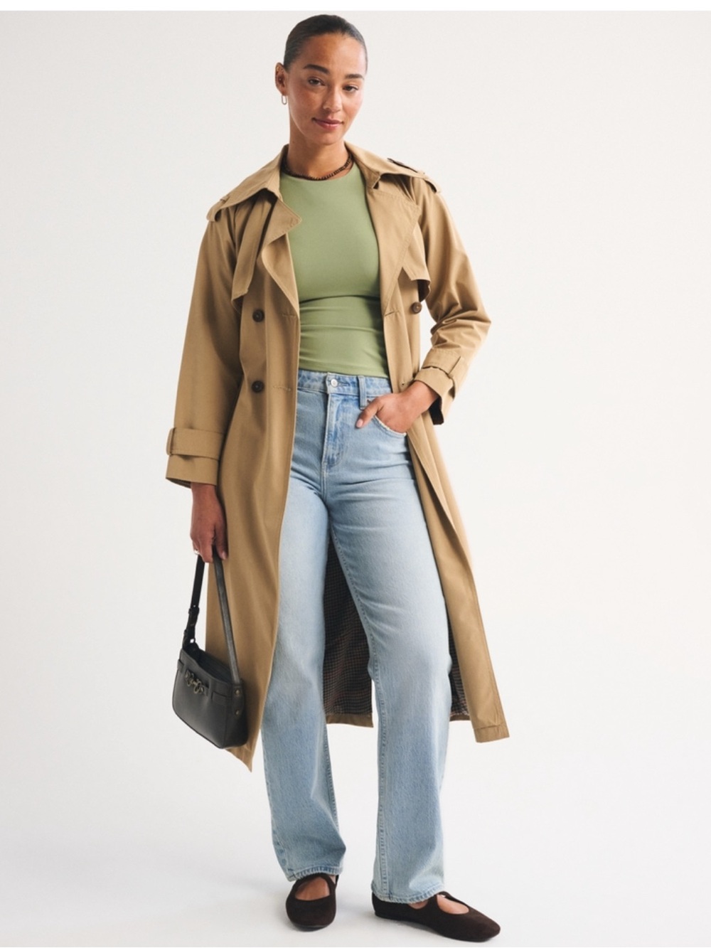 Abercrombie Curve Love The 90s Straight Ultra High Rise- light wash-Size 4/27